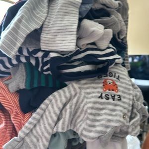 3-month-old male baby clothes several pieces